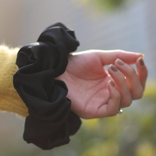 Silk Scrunchie – Black